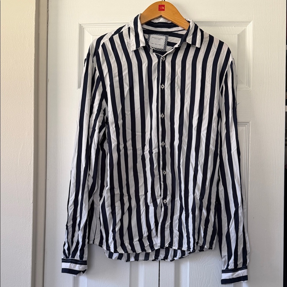 Denim & Flower Men's Navy and White Vertical Stripe Button-Down Shirt